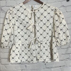 Sofie The Label Cream and Black Bow Patterned Short Puffed Sleeve Blouse